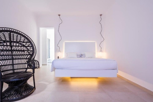 Art Hotel Santorini (Pyrgos Kallistis, Thira)